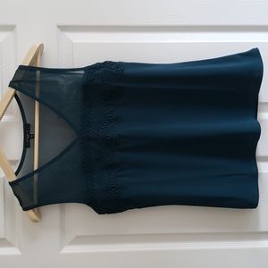 NWOT~Atelier 29 Petite• Green Sleeveless Embellished Top/ Blouse